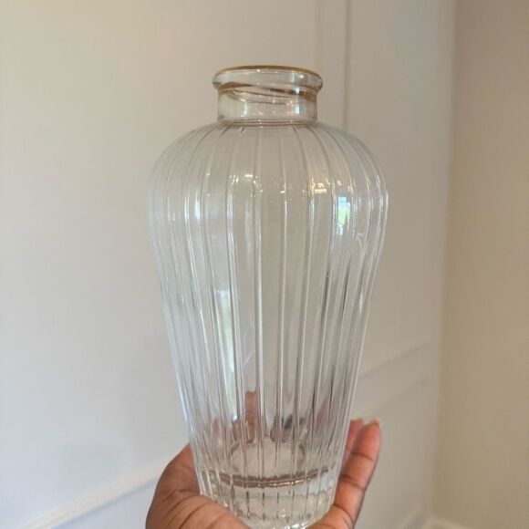 HEARTH & HAND NWT fluted clear glass bud vase with gold rim -9” - Picture 5 of 5